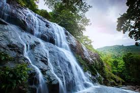 Air Terjun Bajuin